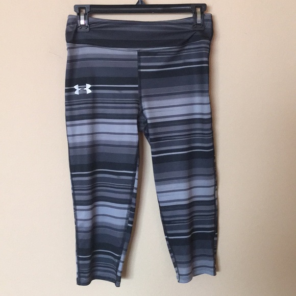 Under Armour Other - ❤️SALE Under Armour striped crop pants